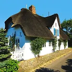 Semi-detached Houses, Auf Foehr Feriehus