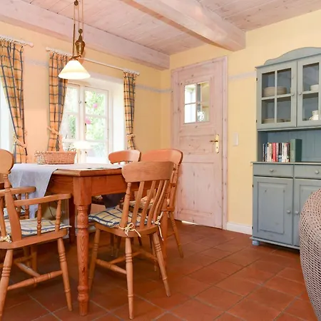 Semi-detached Houses, Auf Foehr בית נופש Oldsum